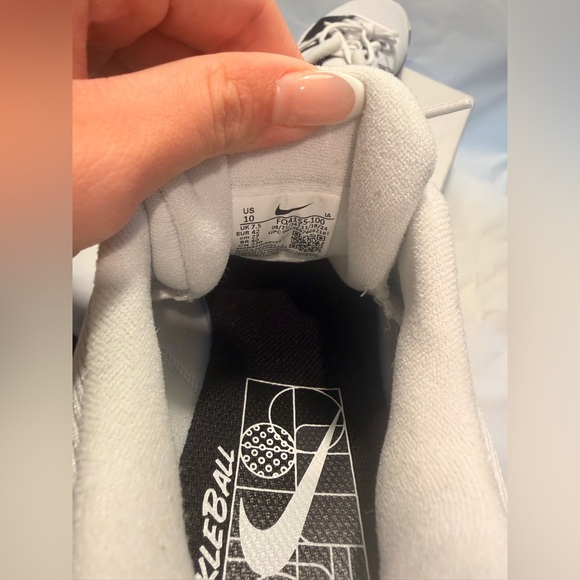 Nike Zoom Challenge
Women's Pickleball Shoes - Picture 6 of 6